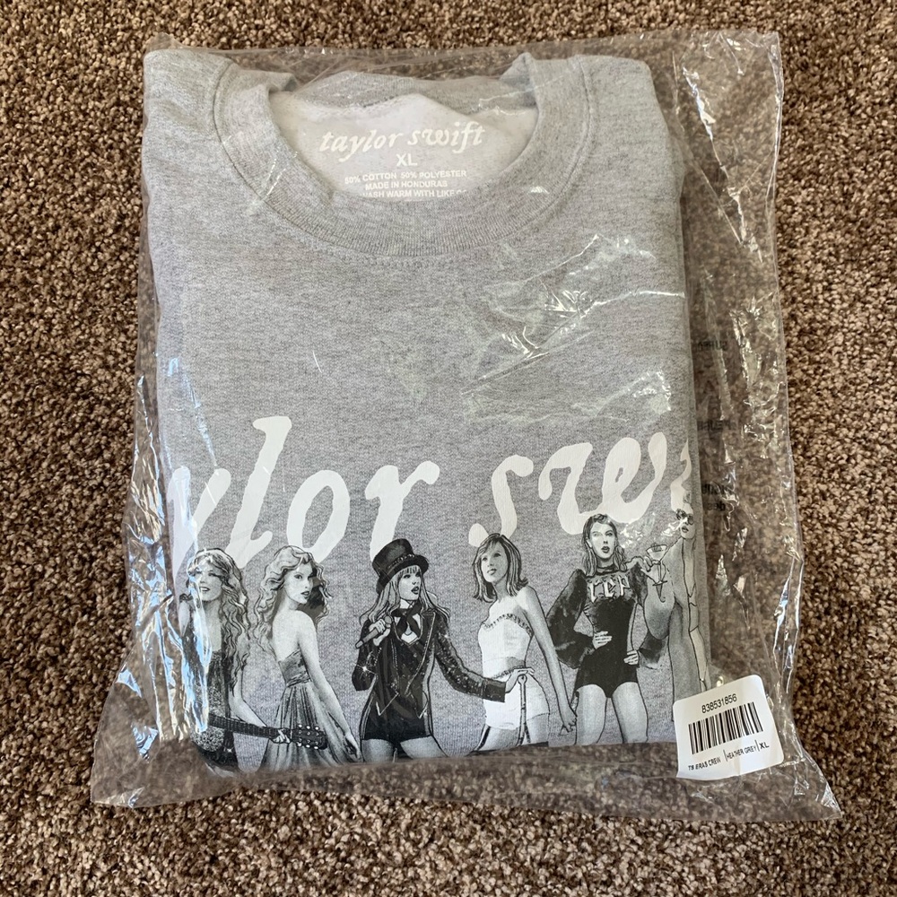 NEW Taylor Swift Eras Crewneck Grayscale - Picture 2 of 6